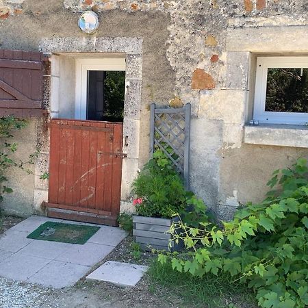 Petit Gite A La Ferme Des Buttons Rosnay  Exterior foto
